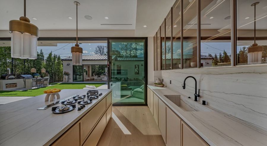 Kitchen, dual islands